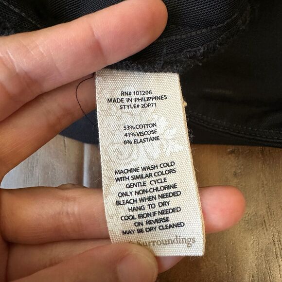 SOFT SURROUNDINGS Flat Front Slim Fit Pull-On Pants Stretch in Black - Picture 9 of 12